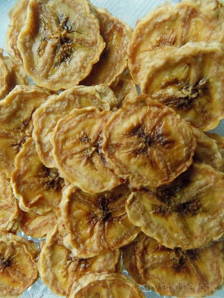 Dried bananas on a plate.