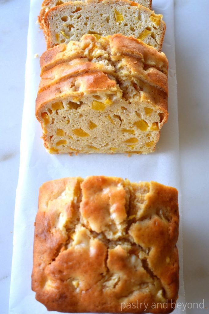 Peach loaf with slices.