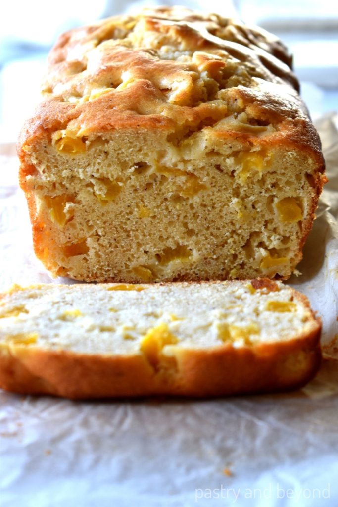 Peach loaf with a slice.